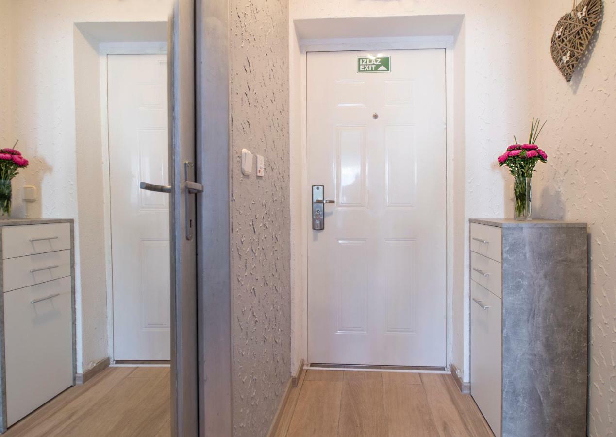 Apartman Ante Vinkovci Exteriör bild